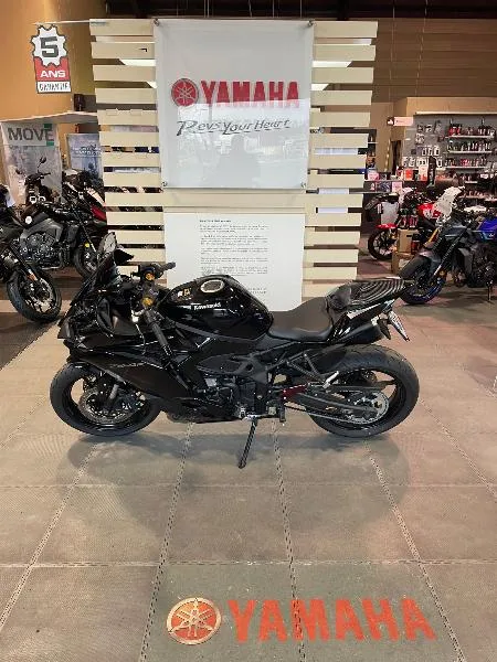 NINJA 400