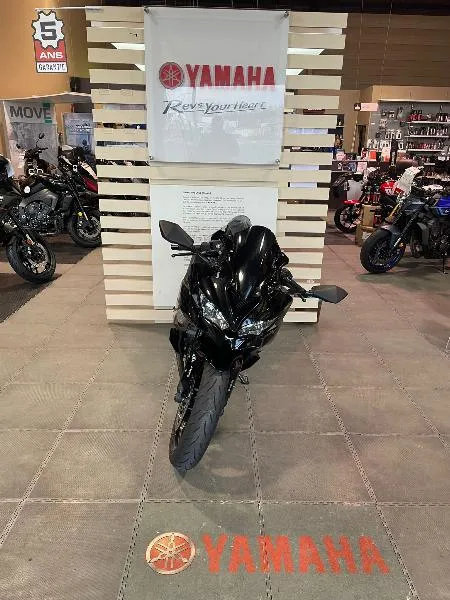 NINJA 400