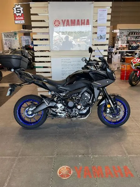TRACER 900