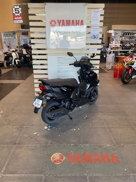 RayZR 125