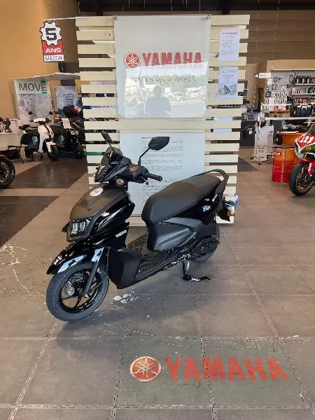 RayZR 125