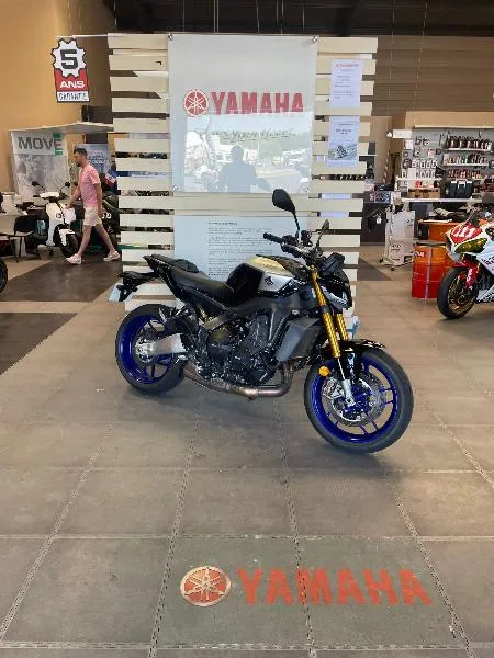 MT09 SP