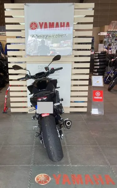 MT09