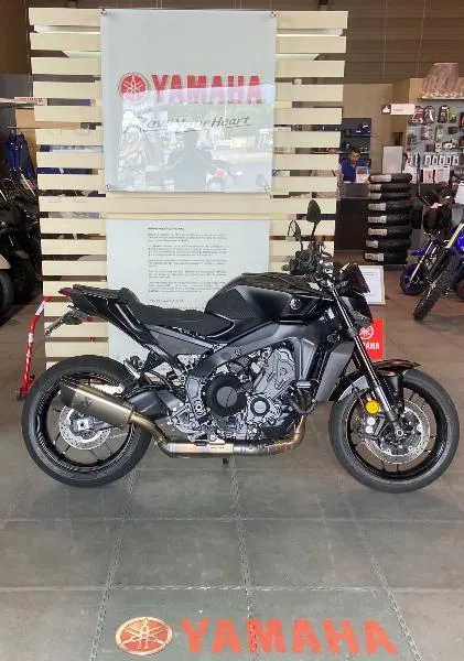 MT09