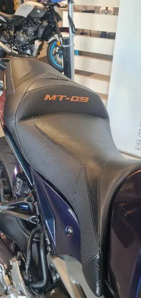 MT09