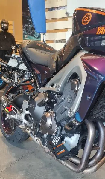 MT09