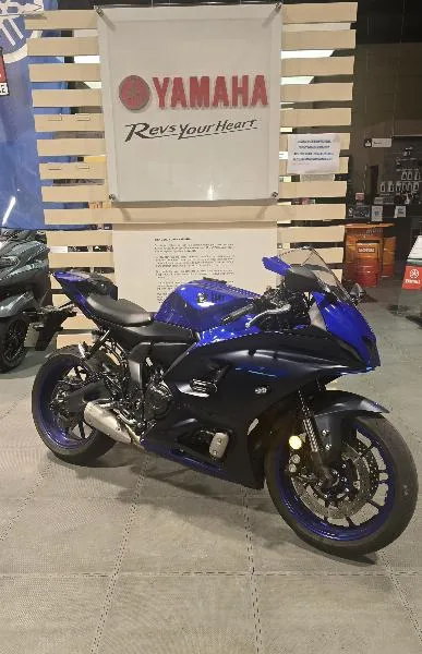 YZFR7