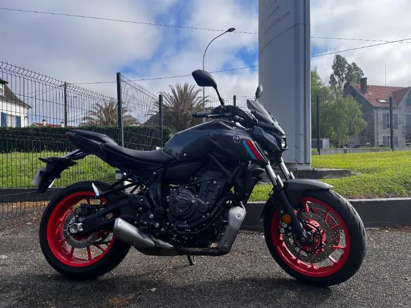MT07
