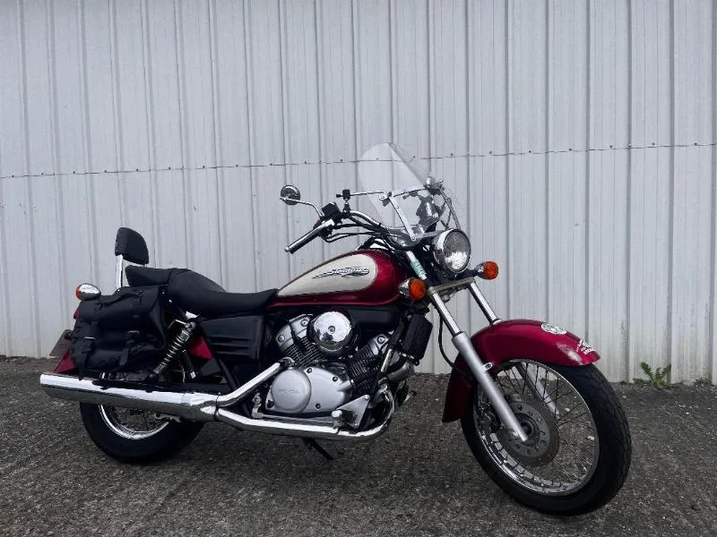 VT SHADOW 125