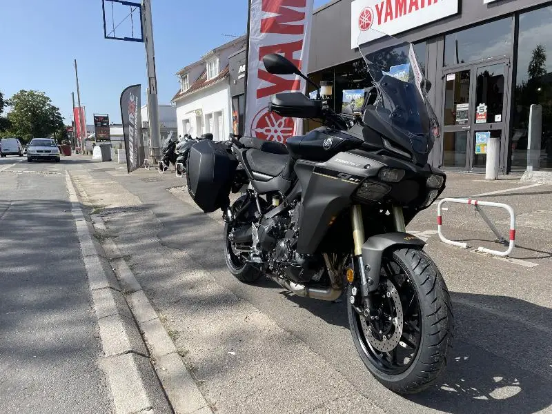 TRACER 9 GT