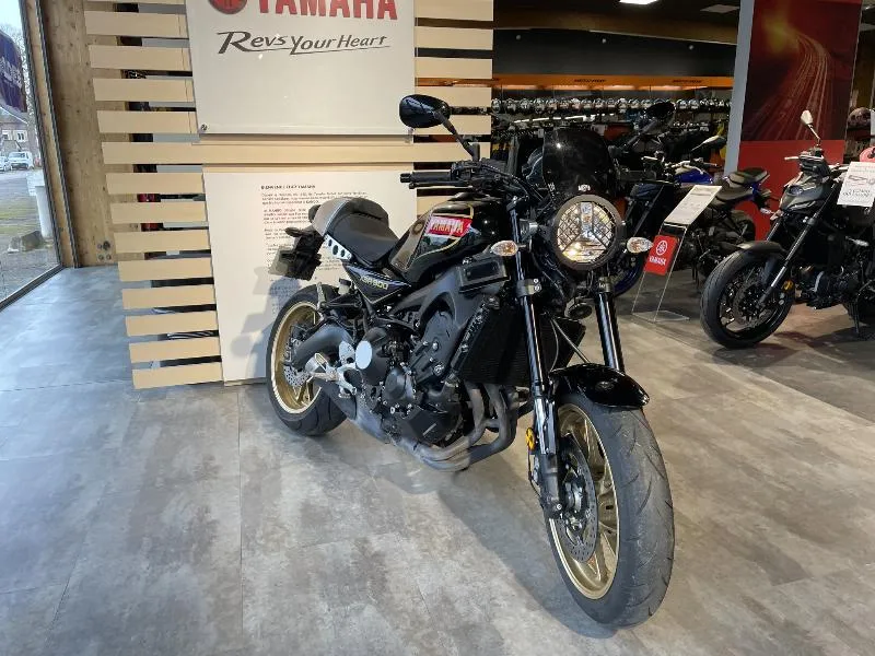 XSR 900