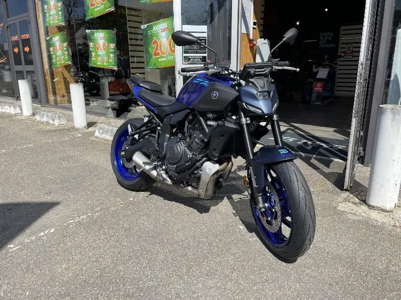 MT07