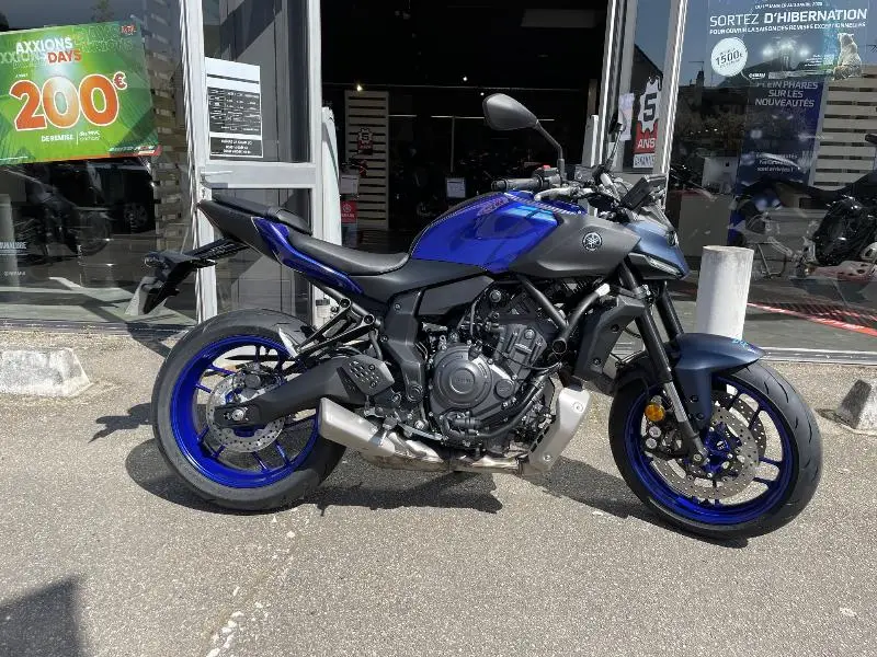MT07