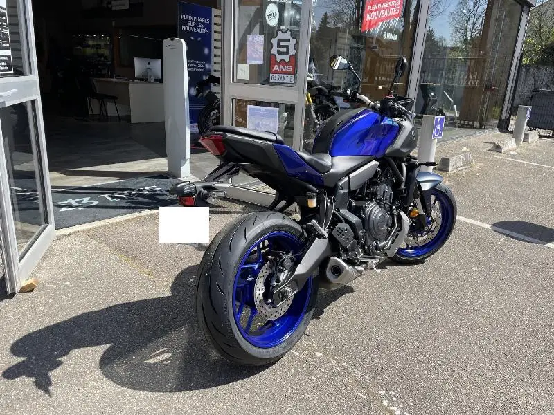 MT07