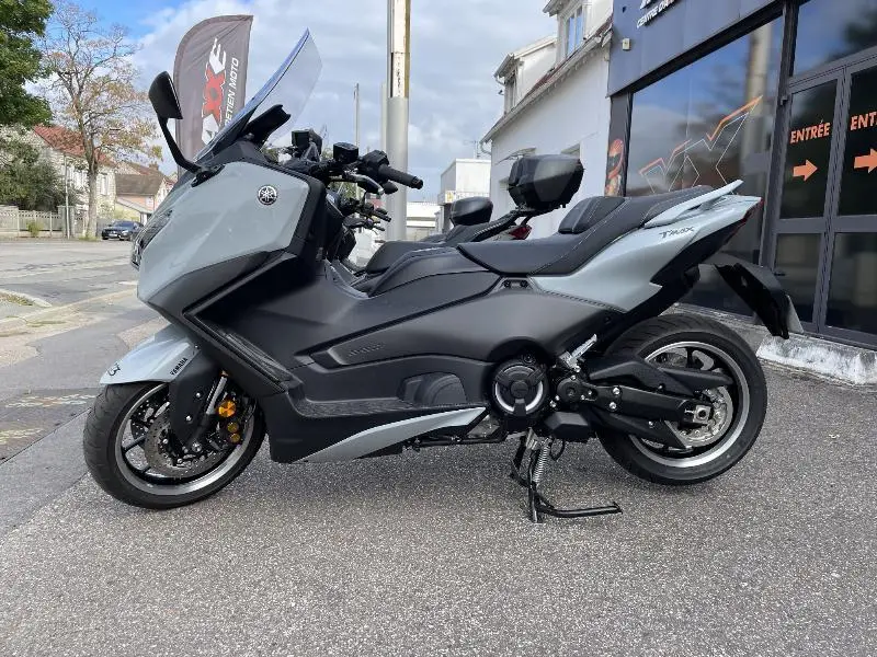 XP TMAX 560 TECH MAX