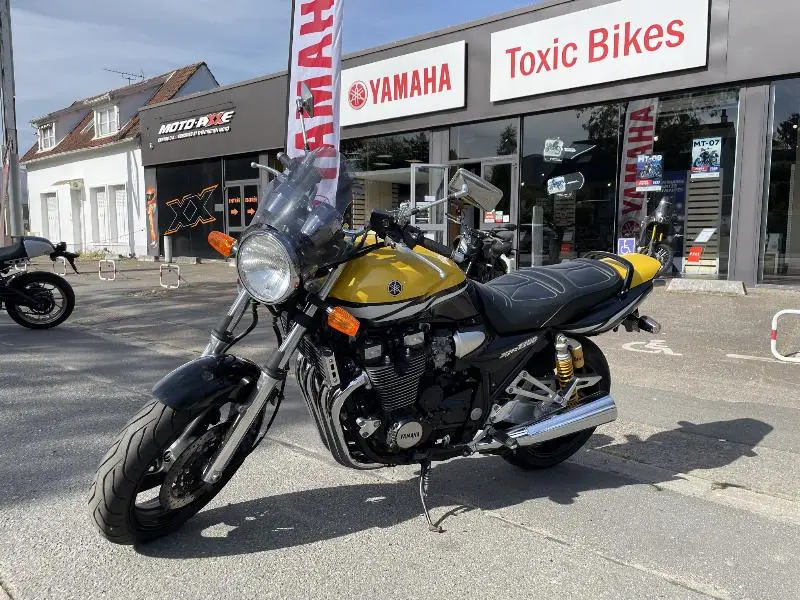 XJR 1300