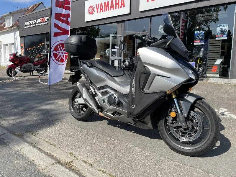NSS FORZA 750