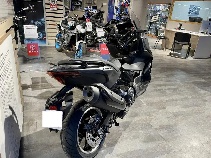 XP TMAX 560 TECH MAX