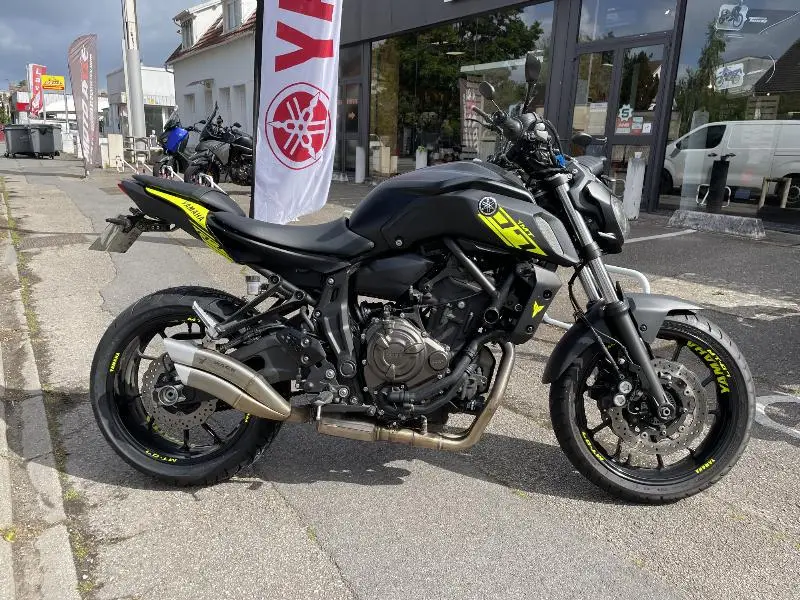 MT07
