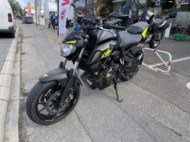 MT07