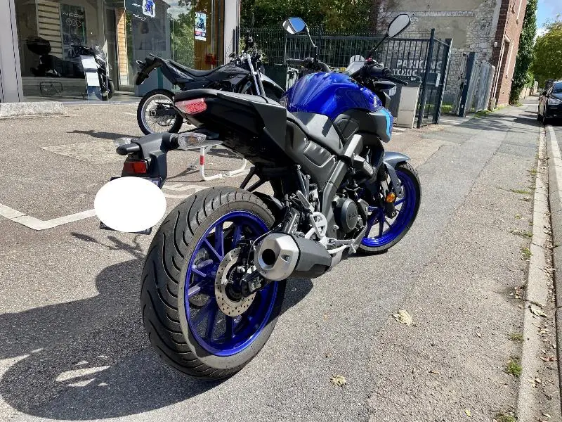 MT125 ABS