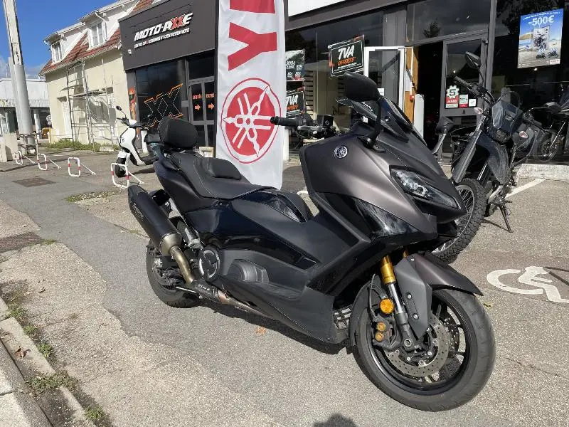 XP TMAX 560 TECH MAX