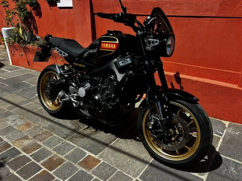 XSR 900