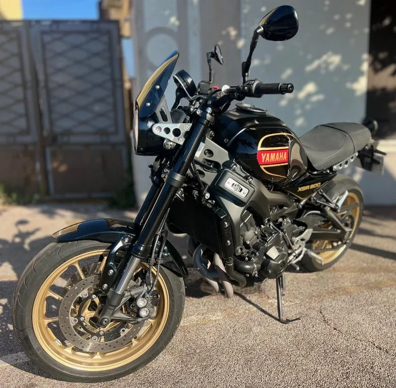 XSR 900