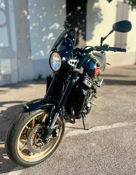 XSR 900