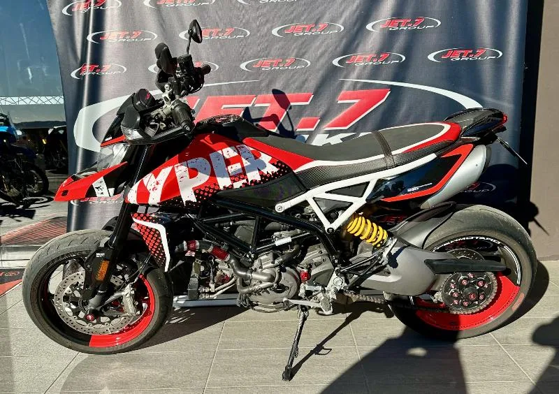 HYPERMOTARD