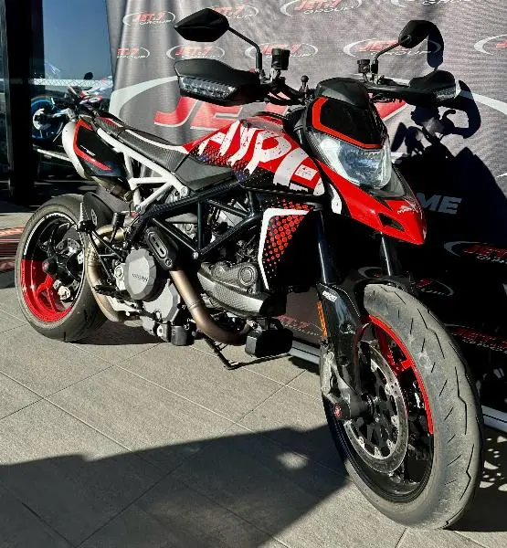 HYPERMOTARD