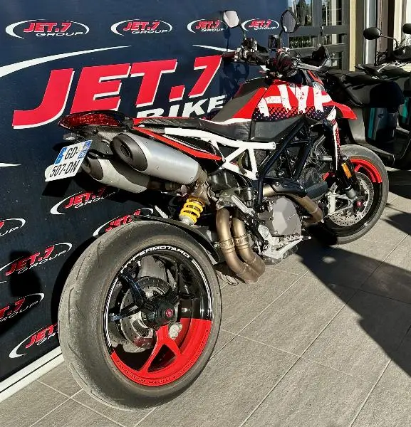 HYPERMOTARD
