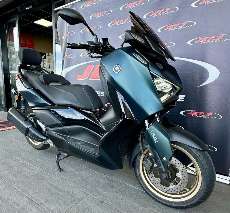 XMAX 300 Tech Max