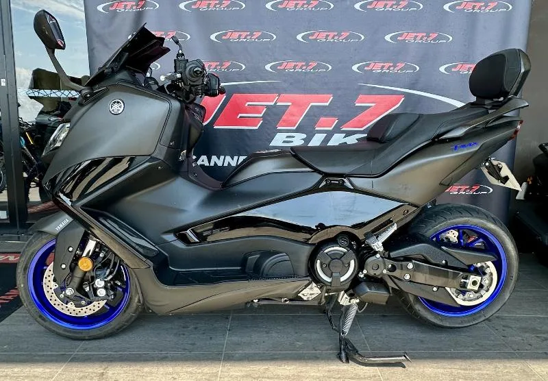 XP TMAX 560