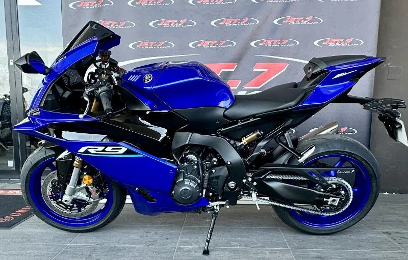 YZFR9
