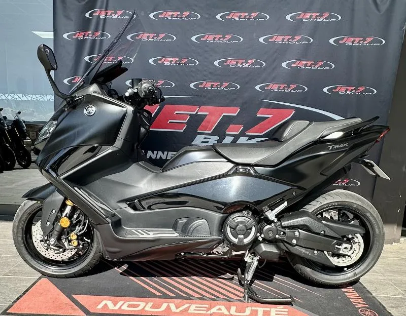 XP TMAX 560 TECH MAX