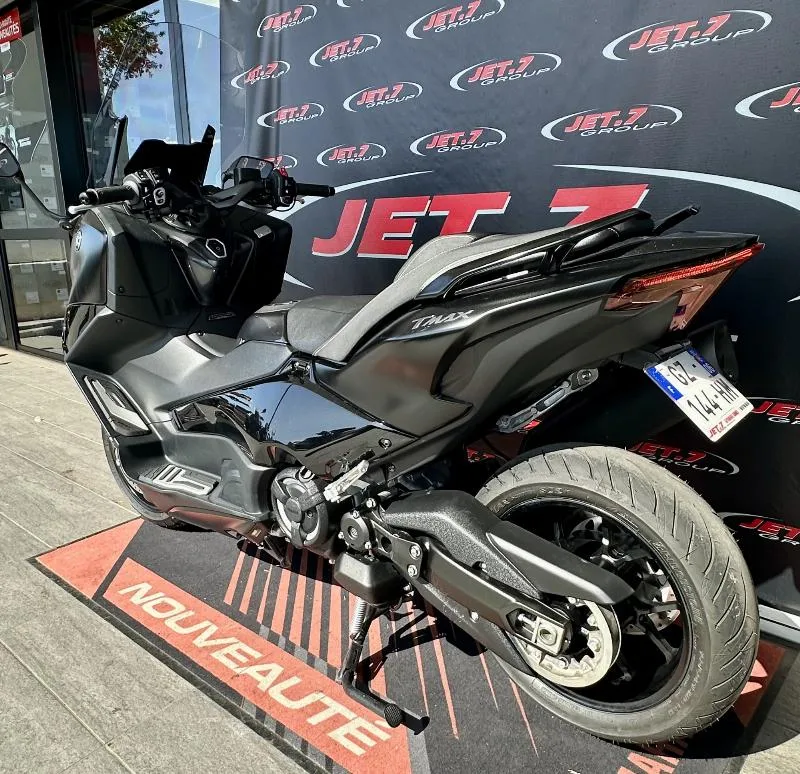XP TMAX 560 TECH MAX