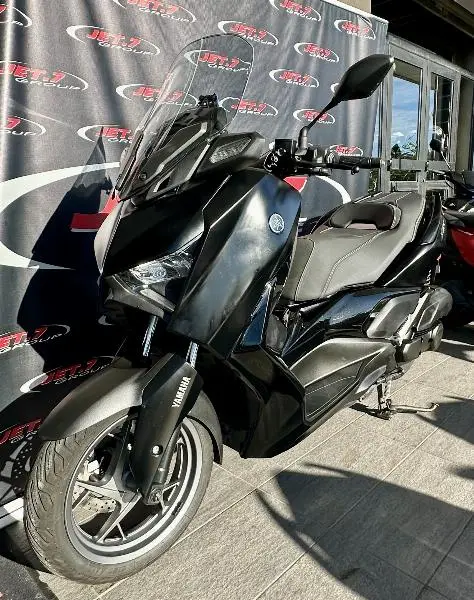 XMAX 125 TECH MAX
