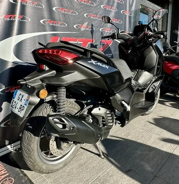 XMAX 125 TECH MAX