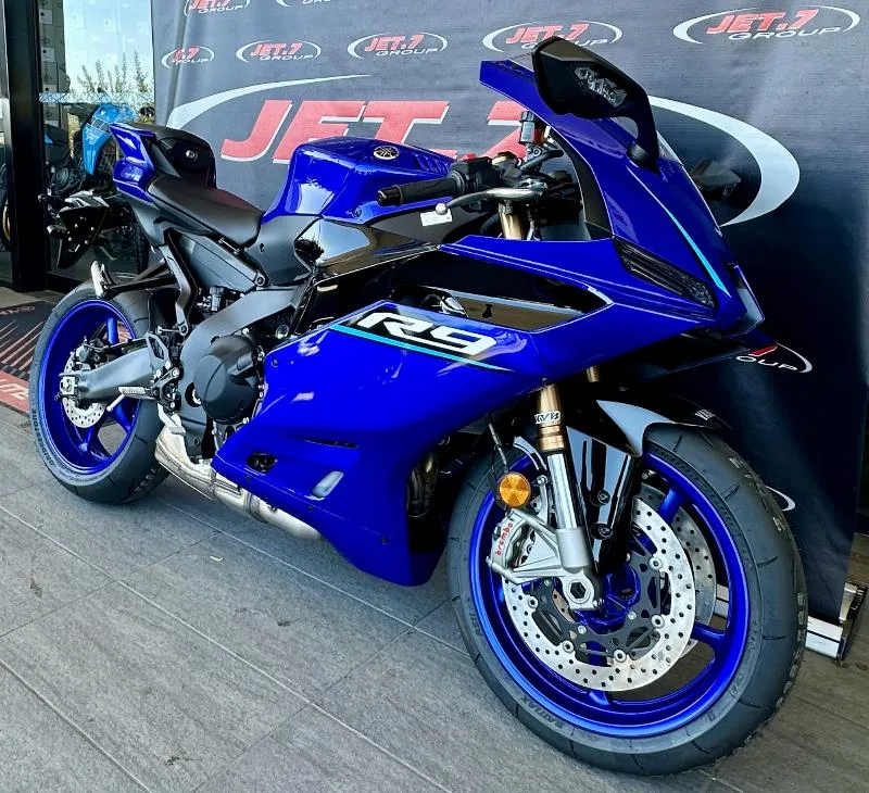 YZFR9
