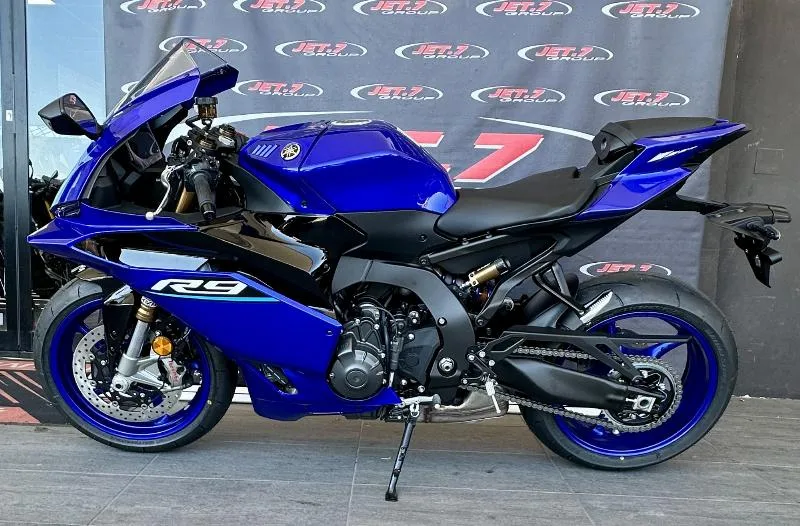 YZFR9