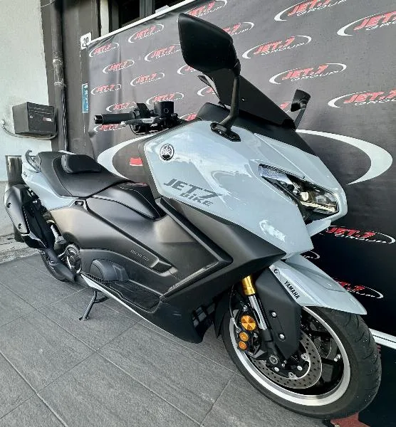 XP TMAX 560 TECH MAX
