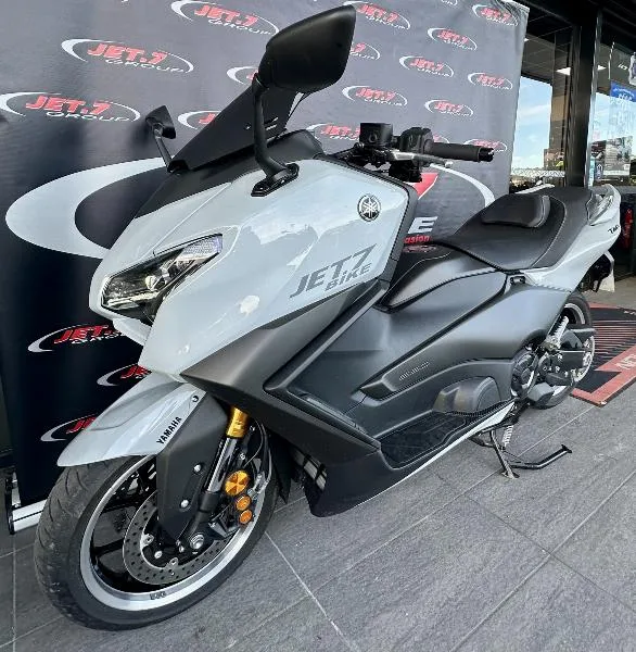 XP TMAX 560 TECH MAX