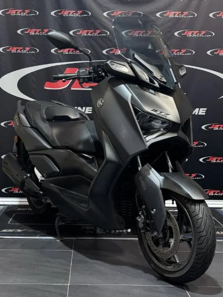 XMAX 300 2023