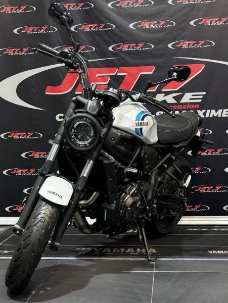 XSR 700
