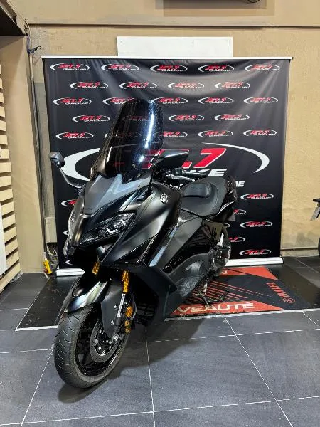 XP TMAX 560 TECH MAX