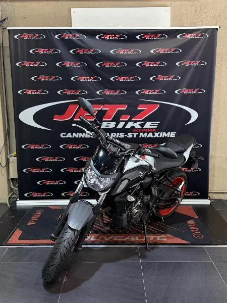MT07