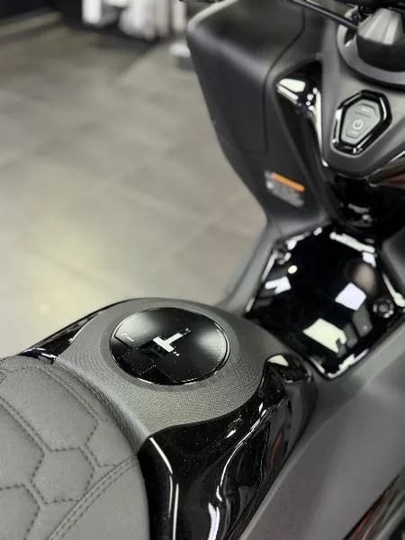 XP TMAX 560 TECH MAX
