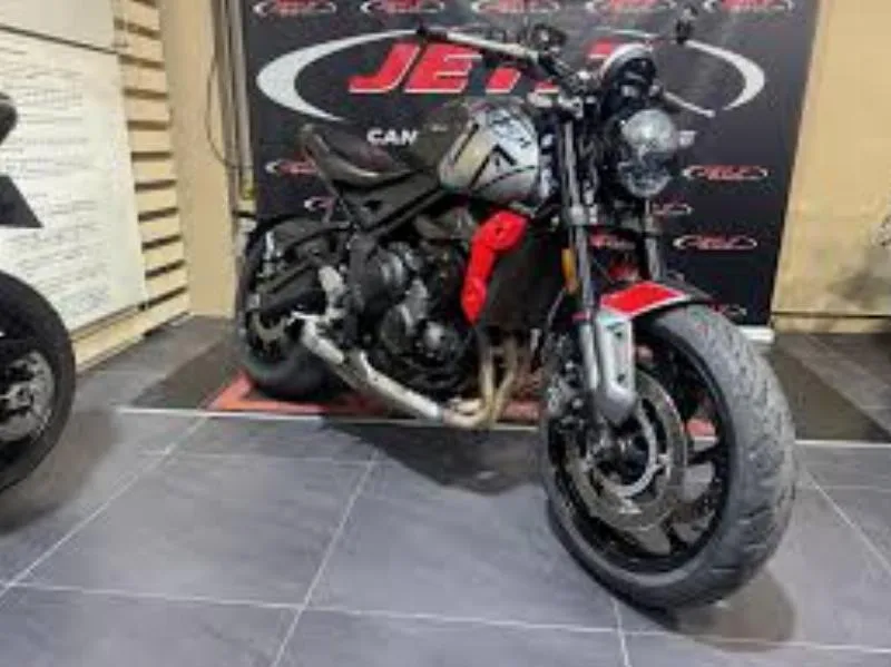 TRIDENT 660