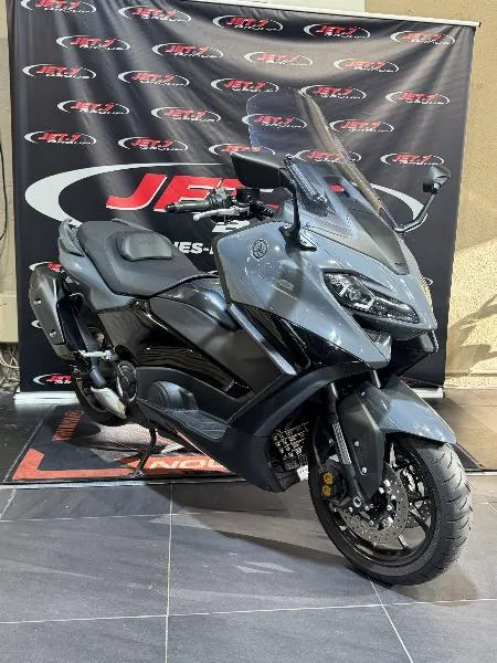 XP TMAX 560 TECH MAX